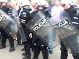 SRBIJA: “Rat” partizana i četnika ispred Palate pravde
