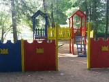 RADOST ZA NAJMLAĐE: Uređeno igralište u Njegoševom parku na Cetinju