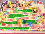 KREATIVNO: Kako da ukrasite tortu za mališane (video)