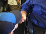 VIDEO: Gest jednog dvogodišnjaka oduševio putnike na letu