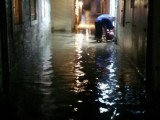 BUDVA: Stari grad pod vodom, plimni talas prekrio rivu