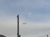 TIVAT: Poigravanje vjetra sa avionom (VIDEO)