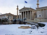 GRCI SE SMRZAVAJU NA MINUS DVADESET: Snijeg pao i u predjelima gdje nikada nije(FOTO)