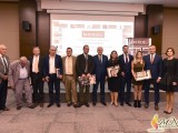 PODGORICA: Dodijeljene nagrade časopisa ,,Komuna”, godišnja nagrada Slobodanu Čukiću