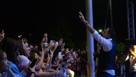 PODGORICA: Noć puna emocija na koncertu Sergeja Ćetkovića